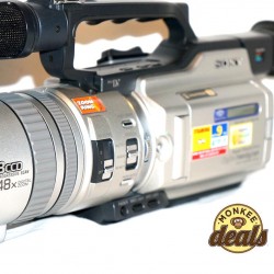 Sony Handycam DCR-VX2000 3CCD Camcorder - 30 Day Warranty! - Image 3