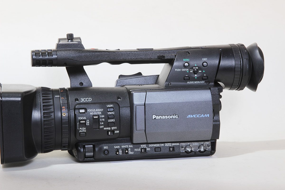 Panasonic Pro AG-HMC150 3CCD AVCHD Camcorder – 90 Day Warranty 