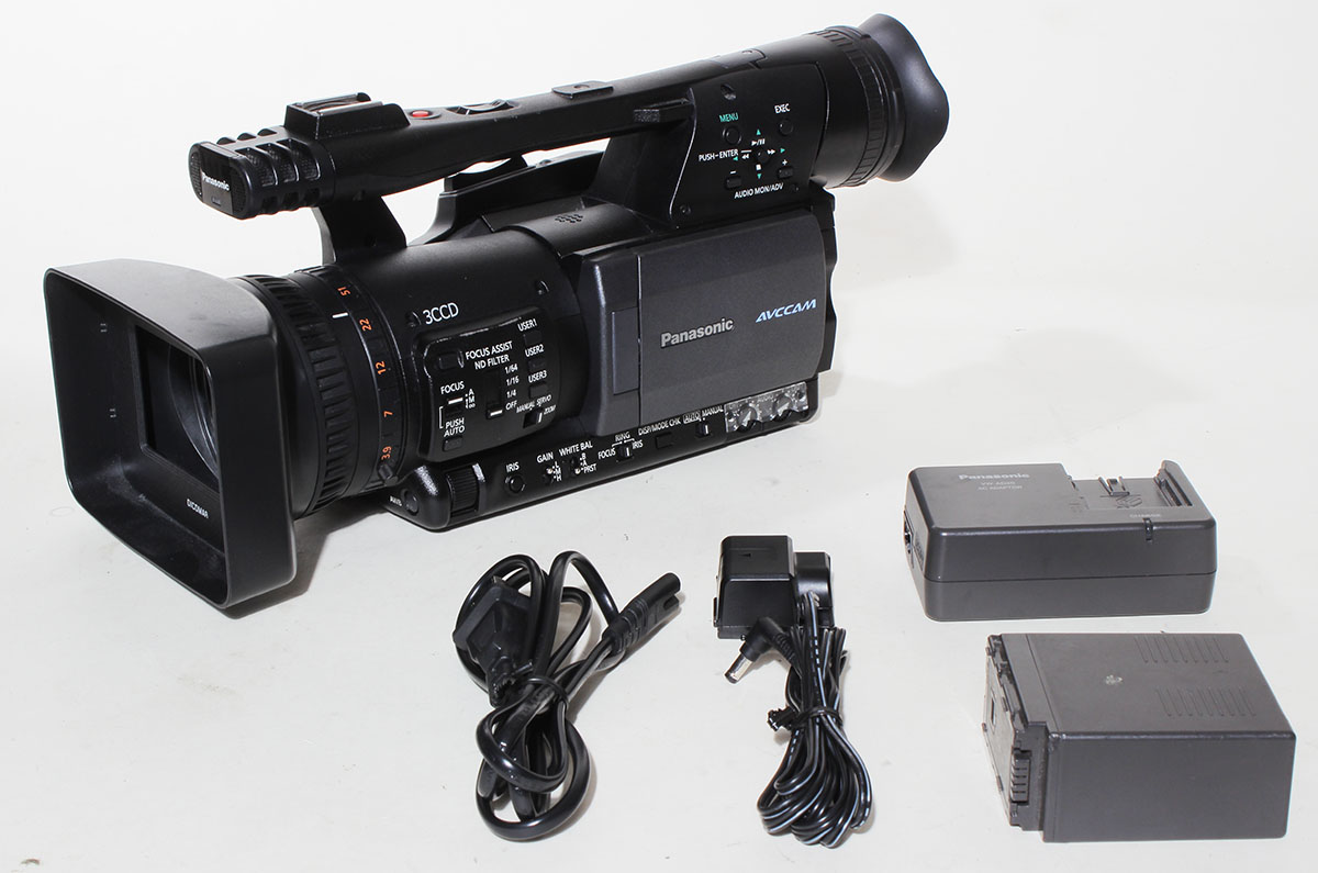 Panasonic Pro AGHMC150 3CCD AVCHD Camcorder 90 Day Warranty