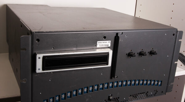 Kaleidescape KVAULT M700 Disk Vault
